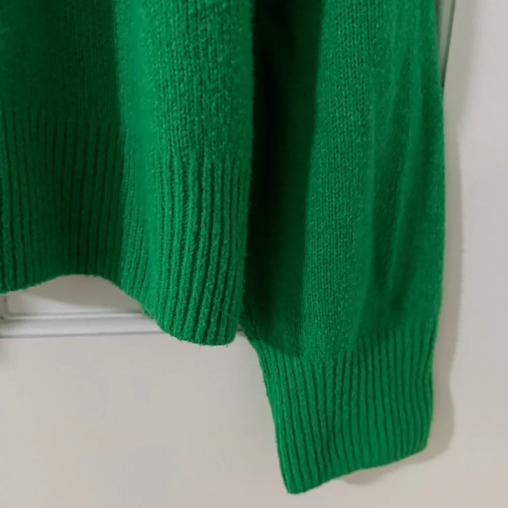 GAP Emerald Knit Pullover Sweater - Picture 4 of 6